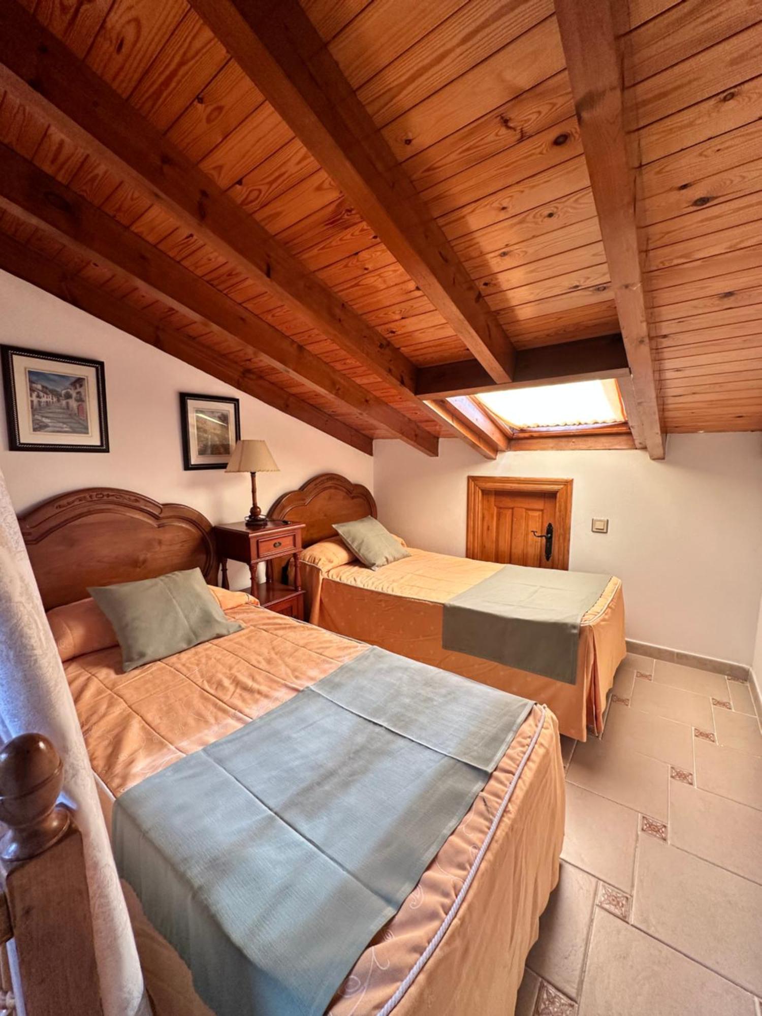 Casa Rural El Torrejon Аренас-де-Кабралес Экстерьер фото