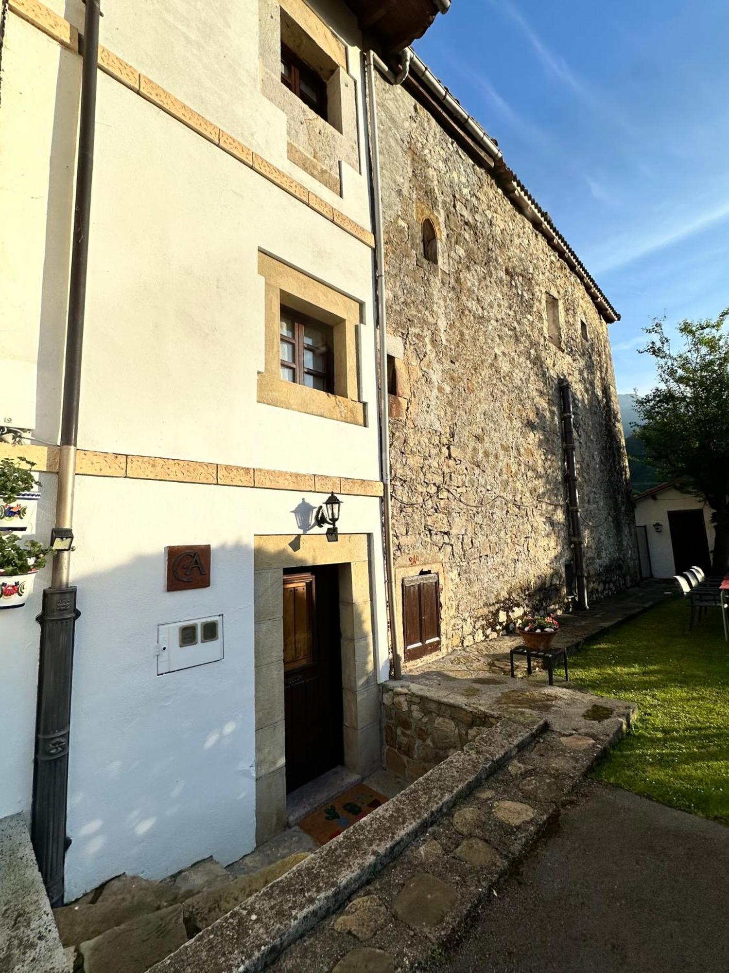 Casa Rural El Torrejon Аренас-де-Кабралес Экстерьер фото